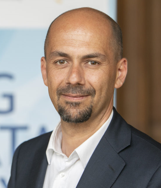 Dr Ramin Assadollahi 